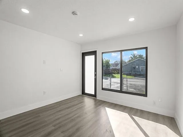 20731 NW 41st Avenue Rd — Photo 5
