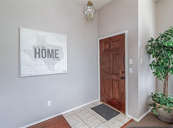 4th image of 3602 Oleander Dr