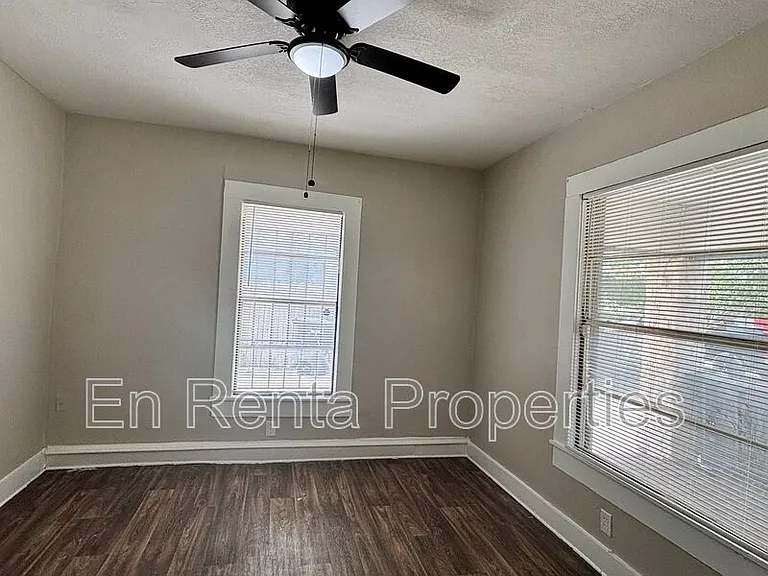 1925 Saint Louis Ave — Photo 13