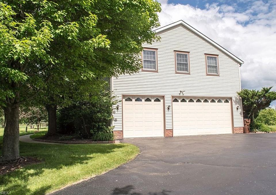 12472 Bentbrook Dr, Chesterland, OH 44026 | Zillow