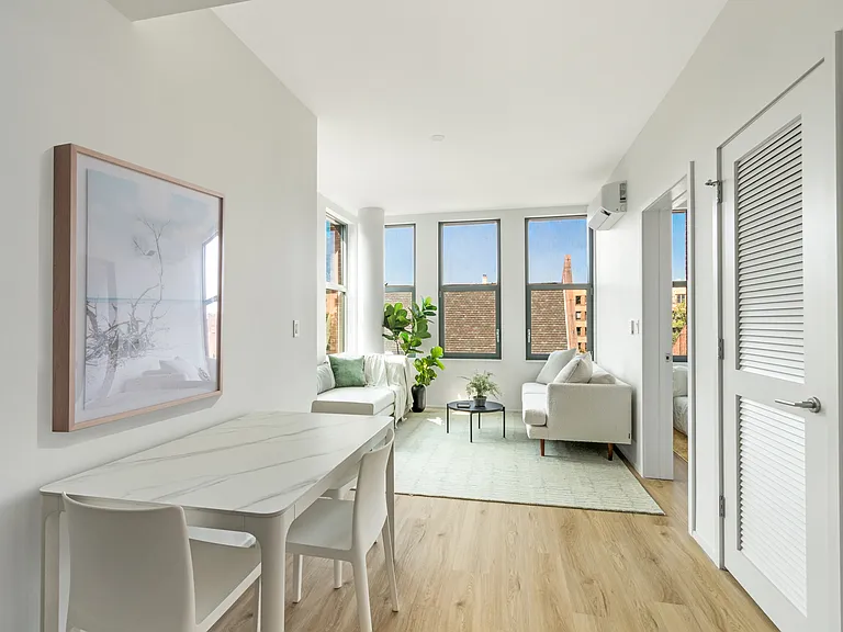 955 Sterling Pl #310 — Photo 3