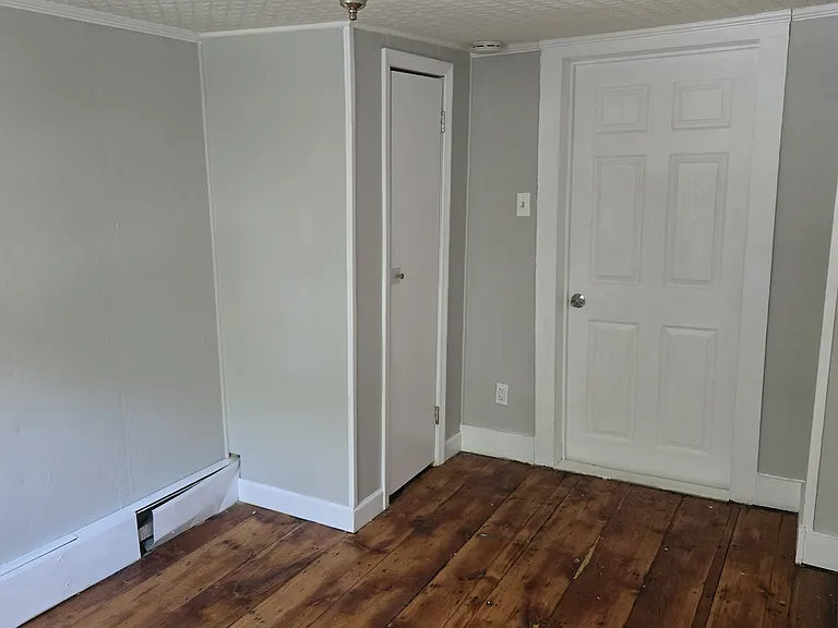 345 Washington Ave — Photo 8