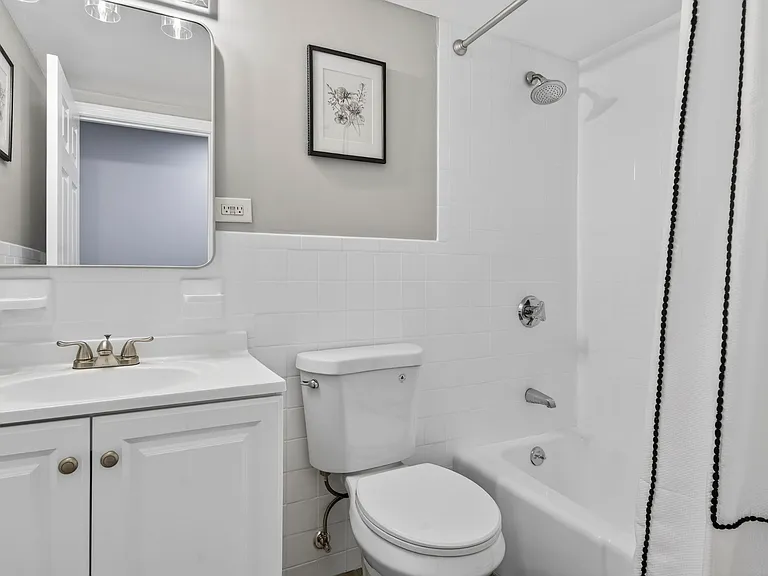 3 Louisburg Sq #1 — Photo 2