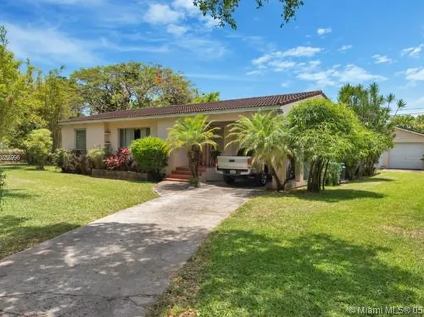 5752 SW 33rd St, Miami, FL 33155