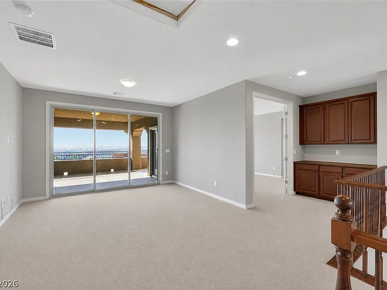 224 Highspring St — Photo 10