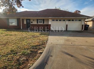 2407 Indian Dr, Enid, OK 73703