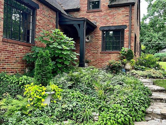 3rd image of 7270 Winchester Dr