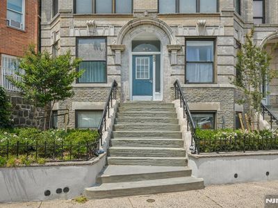 963-965 Boulevard E, Weehawken, NJ, 07086