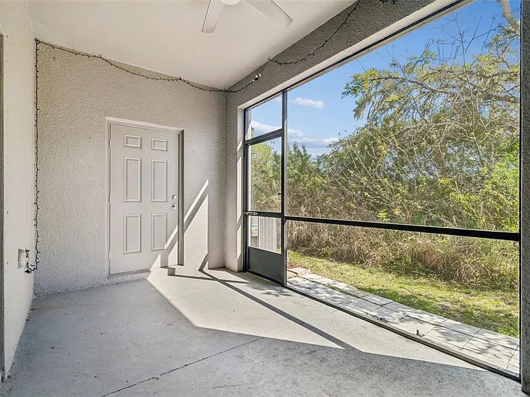 10687 Lake Montauk Dr — Photo 38