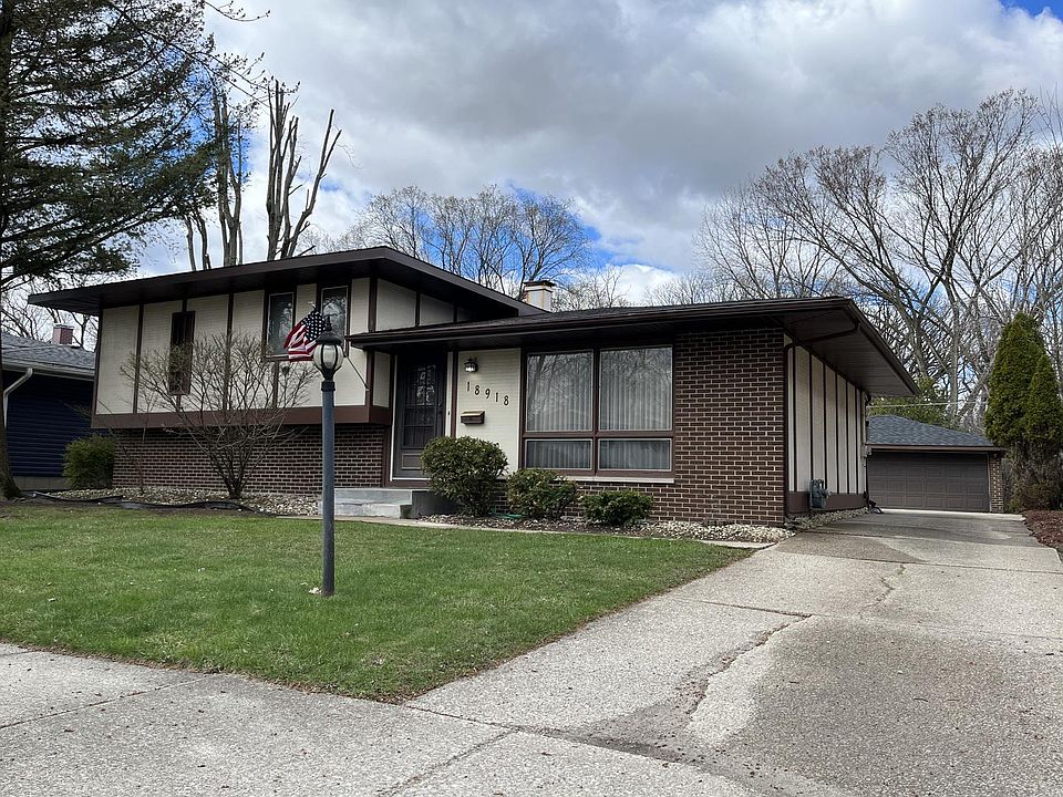 1st image of 18918 Wildwood Ave