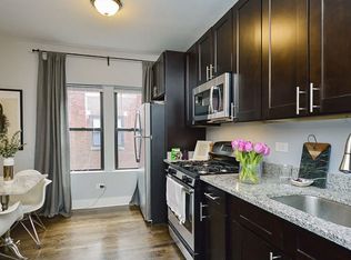 1238 W Bryn Mawr Ave #1E, Chicago, IL 60660
