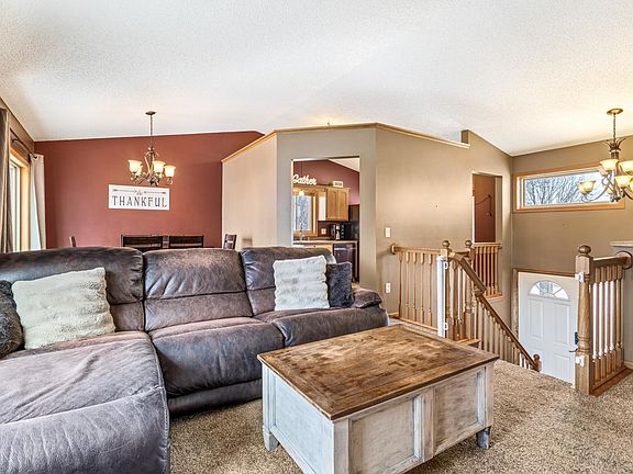 5th image of 309 Flintwood St
