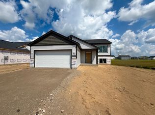 37537 Greenway Ave, North Branch, MN 55056