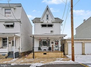 30 S Walnut St, Mount Carmel, PA 17851