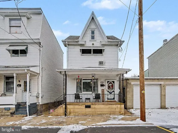 30 S Walnut St, Mount Carmel, PA 17851