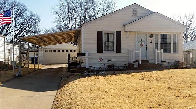 1st image of 6 Wescott Dr