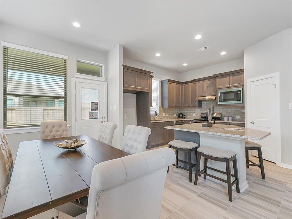 1st image of 6823 Aspen Peak Dr