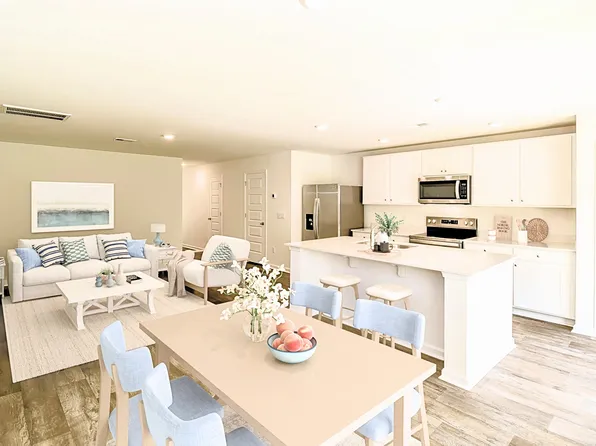 98 Striker Rd, Pt Wentworth, GA