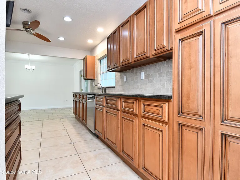 2185 Acacia St NE — Photo 13