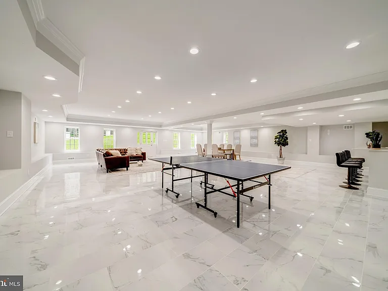 1111 Towlston Rd — Photo 42