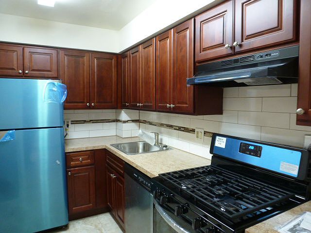 1st image of 15632 78th St #60