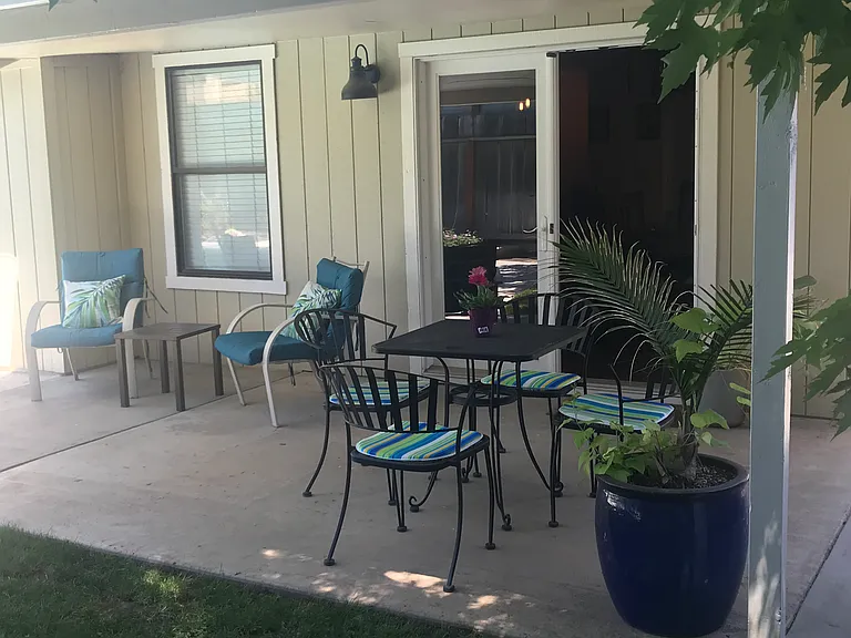 876 River Bluff Ct — Photo 14