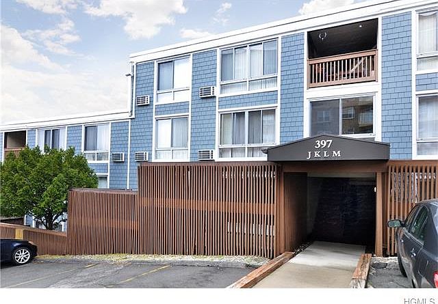 1st image of 397 N Broadway APT 2L