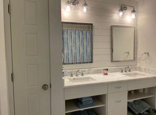 1479 Seminole St, Mount Pleasant, SC 29464