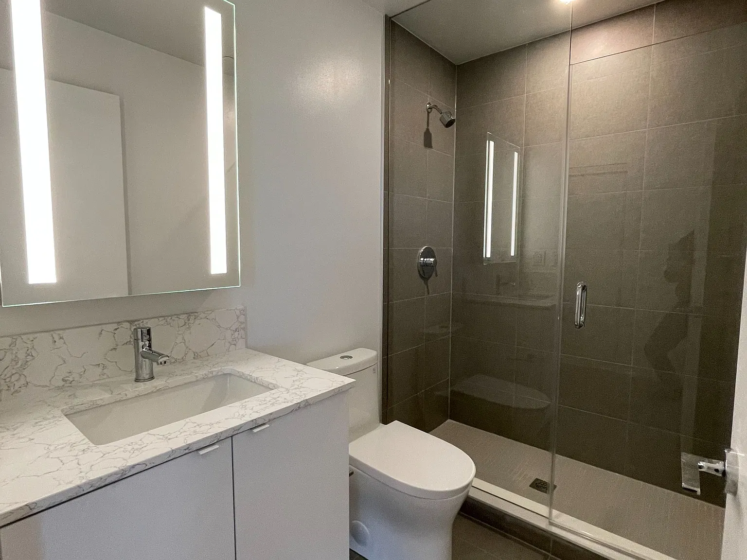 2 bed, $2,350 — Photo 3