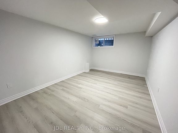 4th image of 82 Puccini Dr