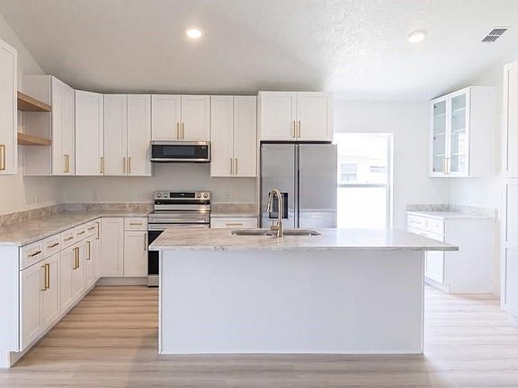 3rd image of 5112 Laval Dr