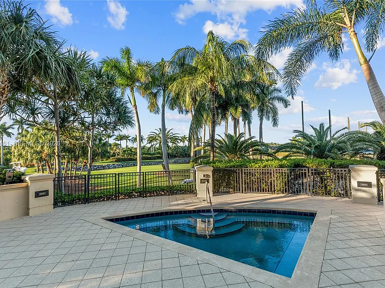 13621 Deering Bay Dr #304 — Photo 41