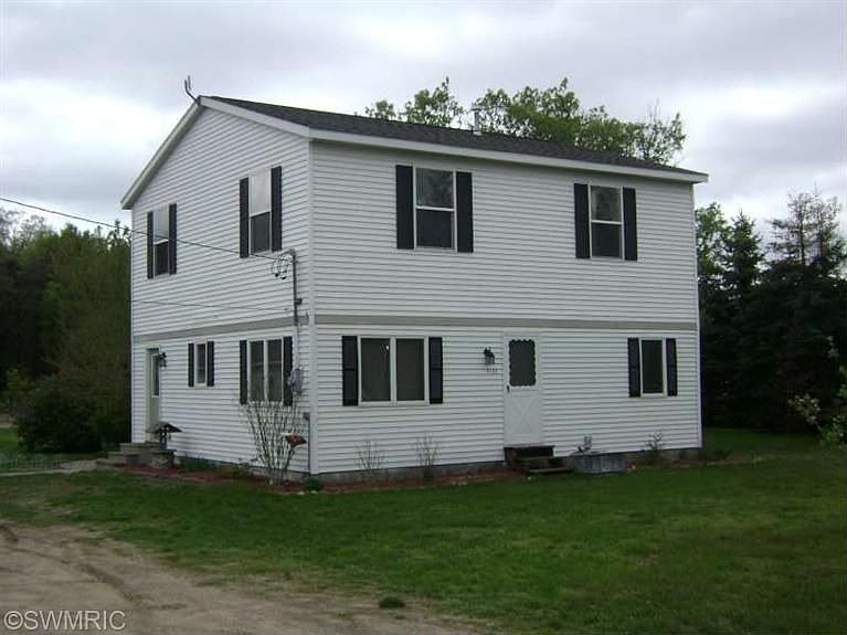 1st image of 8165 E Apple Ave