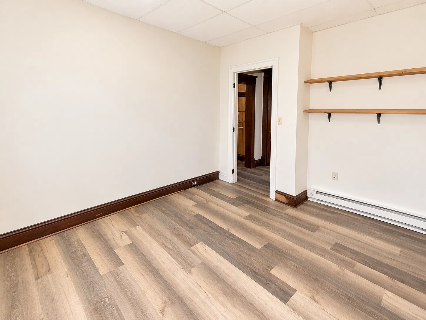 116 S Main St — Photo 2