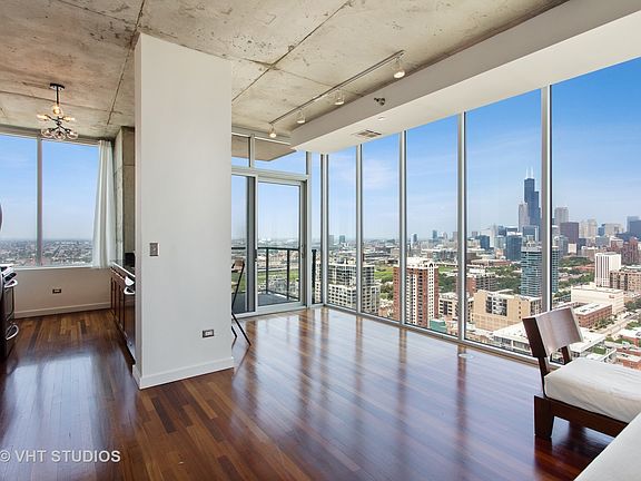 5th image of 1720 S Michigan Ave APT 3018
