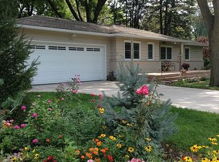 507 S 91st Cir, Omaha, NE 68114