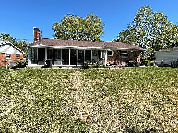 2nd image of 735 Holbrook Ave