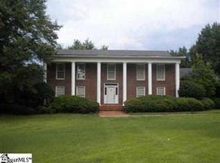 106 W Round Hill Rd, Greenville, SC 29617