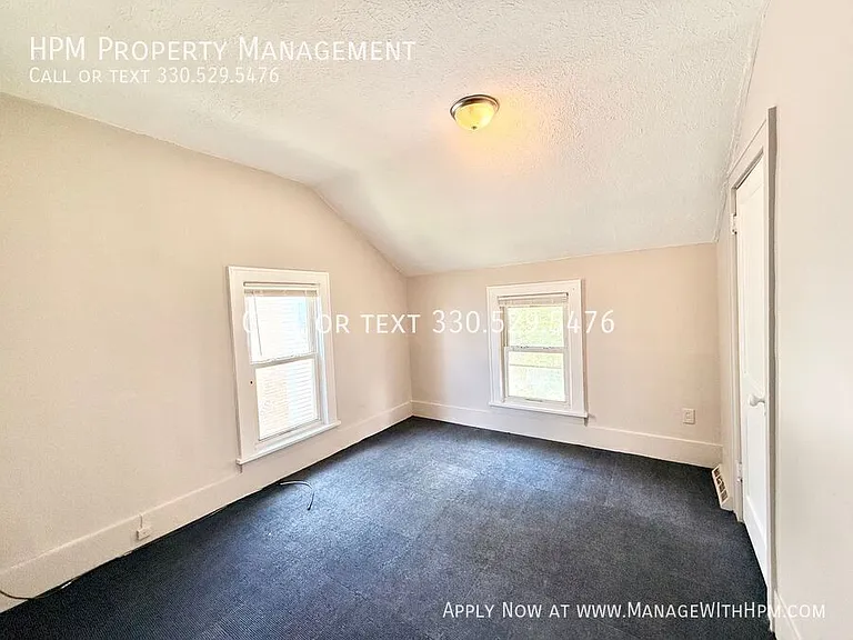 2202 Brownlee Ave NE — Photo 20