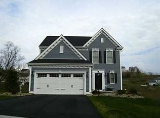 1261 Willowbrook Dr, Washington, PA 15301