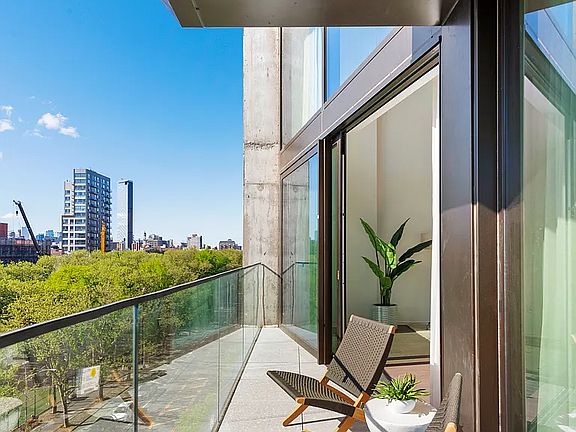 5th image of 199 Chrystie St APT 8N