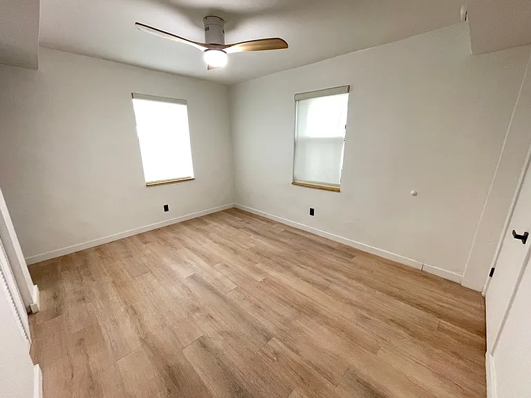 4215 Sheridan Ave #9 — Photo 7
