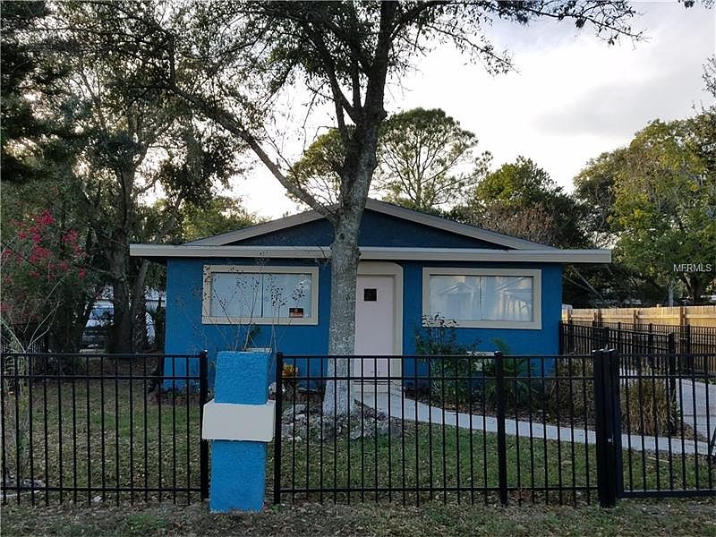 2nd image of 336 S Buena Vista Ave