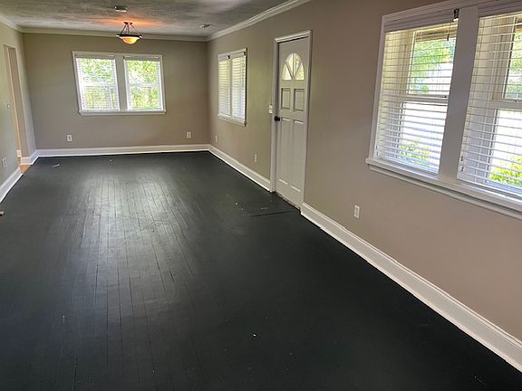 5th image of 4716 McCahill Rd