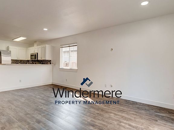 4th image of 1153 NE Cordero Pl