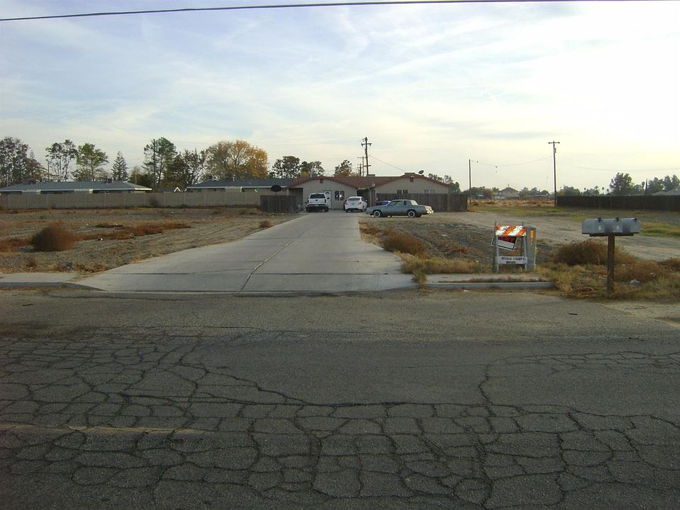 2nd image of 2555 North Ave