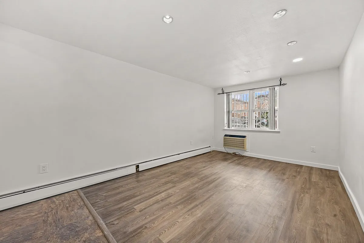 7215 Avenue N — Photo 3