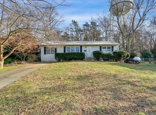 22 Long Dr, South Toms River, NJ 08757