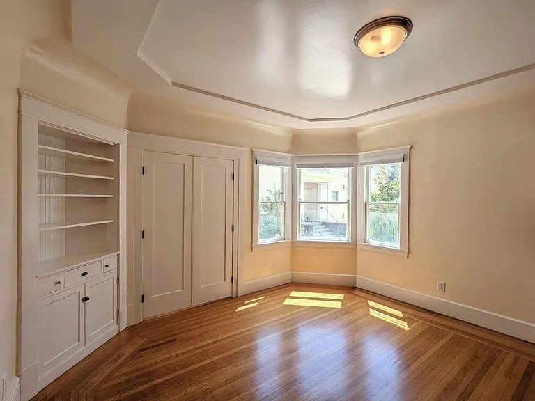 Main living room / kitchen area