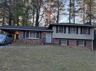 9074 Homewood Dr, Riverdale, GA 30274